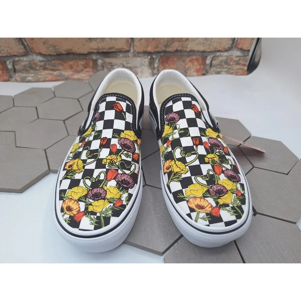Vans  Classic Slipon Poppy Checkerboard Flower Women Sz 7 Lifted Platform 1.5 in - Picture 6 of 12